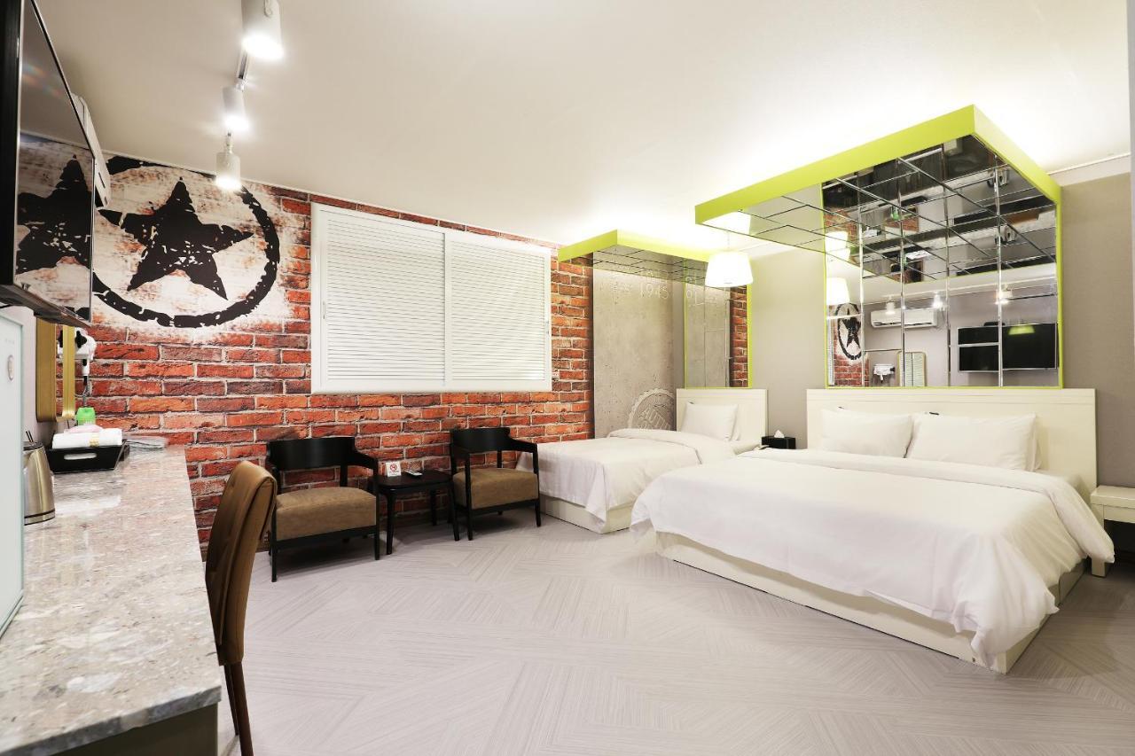 Bellino Hotel Пуан Экстерьер фото